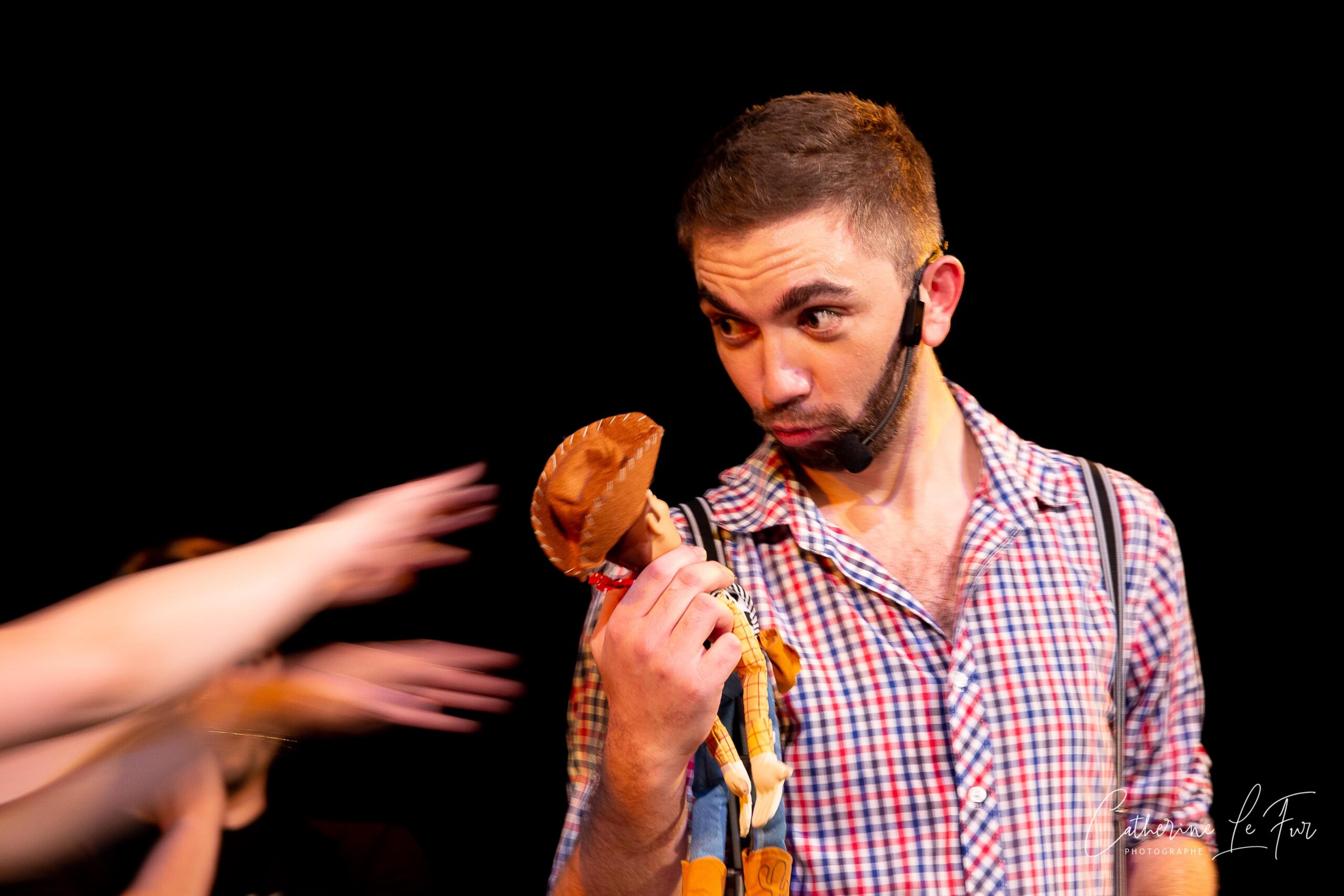 Spectacle d'hypnose avec Nico devant le public