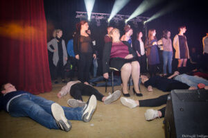 Nico hypnotiseur Spectacle Tours 37 Hypnose animation scène show scene Tours spectacle